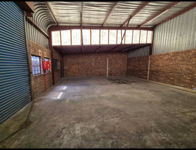 147M² WAREHOUSE TO LET IN WADEVILLE